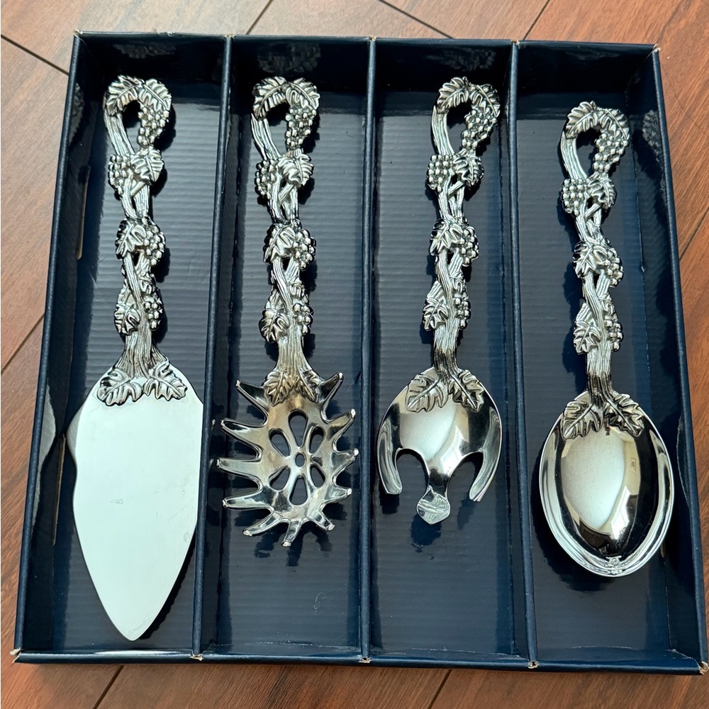 Godinger Silver Plated Grape Vine Handle Serving Set - 4 Piece